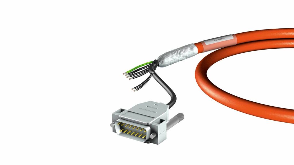 Bild 3: STÖBER hat seine One Cable Solution in Zusammenarbeit mit dem Encoder-Hersteller HEIDENHAIN weiterentwickelt. 